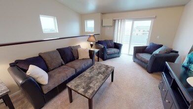 Tuscany Villas in West Fargo, ND - Building Photo - Building Photo