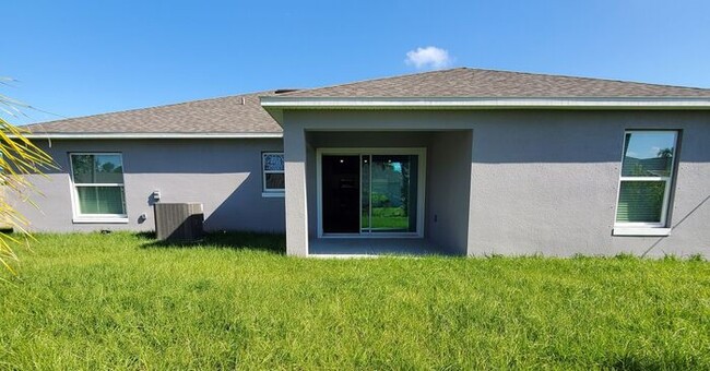 410 Alameda Ave SE in Palm Bay, FL - Building Photo - Building Photo