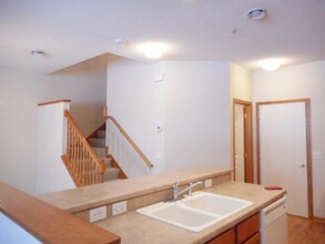 6708 Narcissus Ln N in Maple Grove, MN - Building Photo - Building Photo