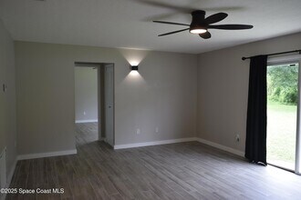 1234 Randy Ave SE in Palm Bay, FL - Foto de edificio - Building Photo