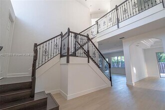 11213 NW 71st Ter in Doral, FL - Building Photo - Building Photo
