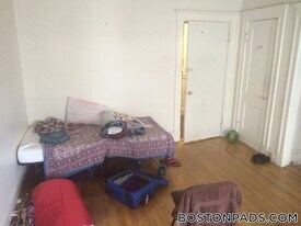 1163 Boylston St, Unit 30 in Boston, MA - Building Photo