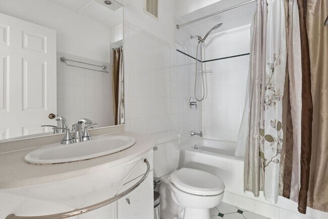 property at 4975 Washington St