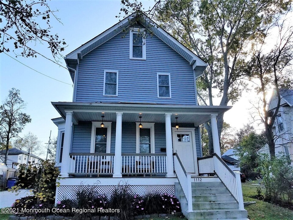 1112 Asbury Ave in Asbury Park, NJ - Building Photo