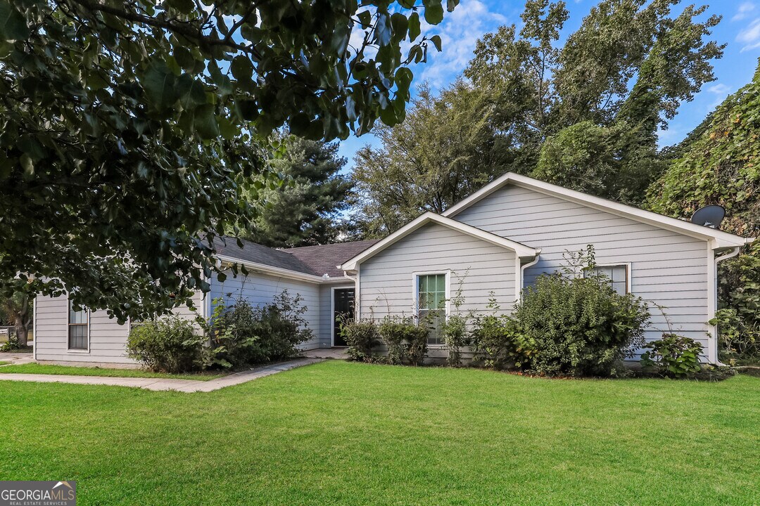 9415 Haley Ct in Jonesboro, GA - Building Photo