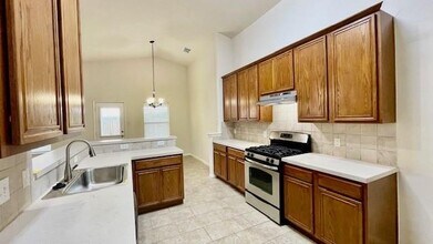 5609 Walid Ln in Rosenberg, TX - Building Photo - Building Photo
