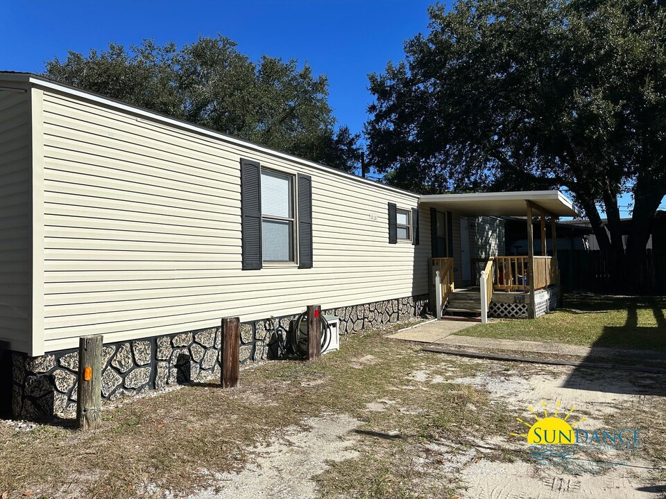 324 Green Acres Rd in Fort Walton Beach, FL - Building Photo