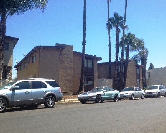 4001 Palmyra Rd in Los Angeles, CA - Foto de edificio