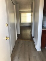 1928 E 56th St in Tacoma, WA - Building Photo