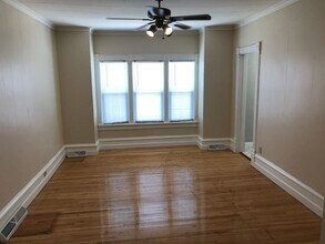 24 W 12th Ave, Unit 24 12th in Oshkosh, WI - Building Photo - Building Photo