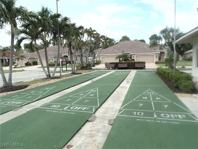 property at 5445 Peppertree Dr