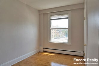1800 Massachusetts Ave, Unit 22 in Cambridge, MA - Building Photo - Building Photo