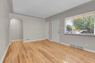 961 Xavier St in Denver, CO - Building Photo - Building Photo