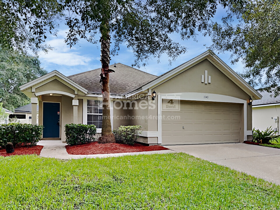 1040 Moosehead Dr in Orange Park, FL - Building Photo