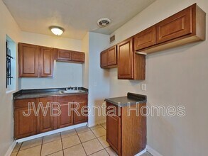 3515 Japonica Rd N in Jacksonville, FL - Foto de edificio - Building Photo