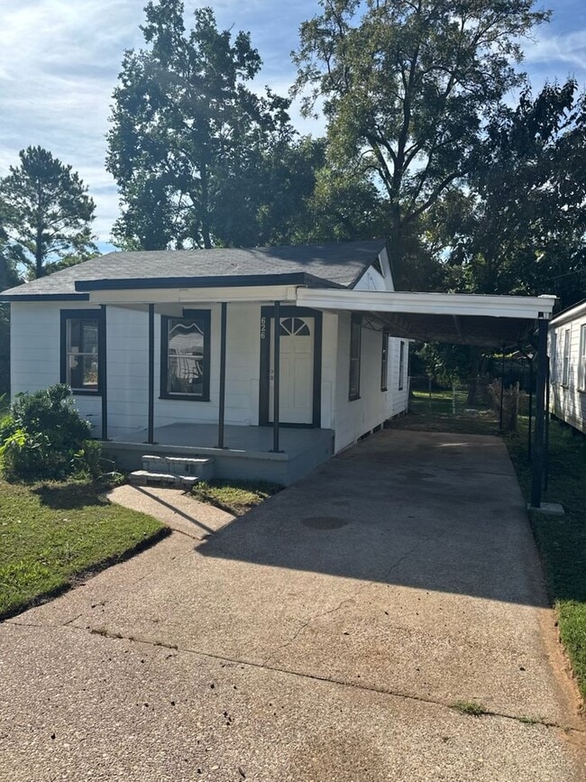 property at 626 Joannes St