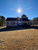 143 Quail Dr in Raeford, NC - Building Photo