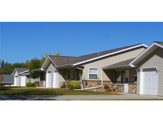 1709 Sheridan Ave in Montevideo, MN - Building Photo - Building Photo