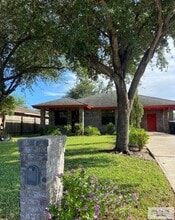 1910 Wyoming Dr, Unit 16 in Harlingen, TX - Building Photo - Building Photo