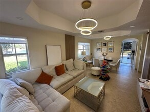 15313 SW 31st Ter in Miami, FL - Building Photo - Building Photo