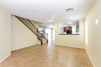 710 Loughton St in Las Vegas, NV - Building Photo - Building Photo