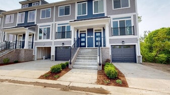 2731 Bristol Rdg Dr in Ann Arbor, MI - Building Photo