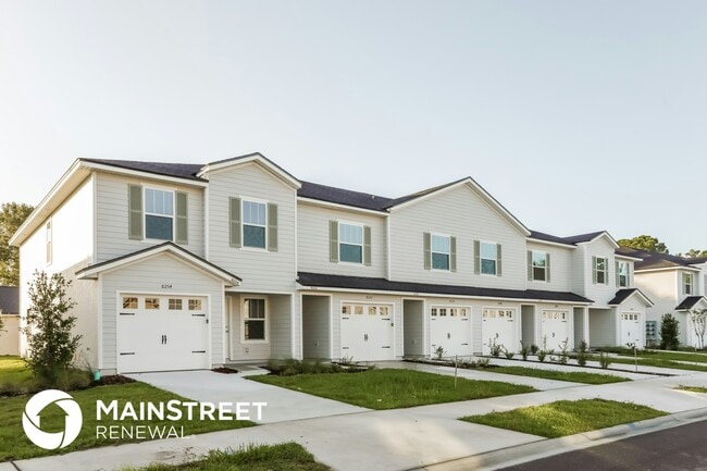 8246 Rigel Rd in Jacksonville, FL - Foto de edificio - Building Photo