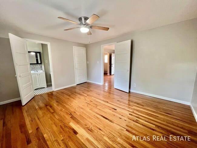 218 W Cheyenne Rd in Colorado Springs, CO - Building Photo - Building Photo