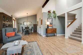 1659 Calle Ranchero Dr in Petaluma, CA - Building Photo - Building Photo