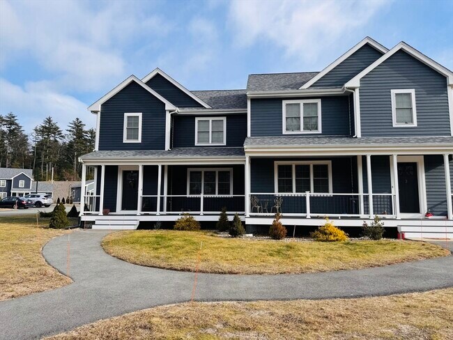 5 Glacier Path in Middleboro, MA - Building Photo - Building Photo
