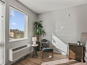Nova SP in St. Paul, MN - Foto de edificio - Building Photo