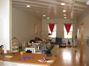 3107 N Southport Ave, Unit 1 in Chicago, IL - Building Photo - Building Photo