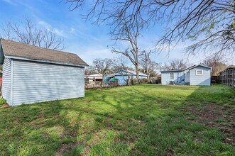 3024 Carnation Ave in Fort Worth, TX - Building Photo - Building Photo