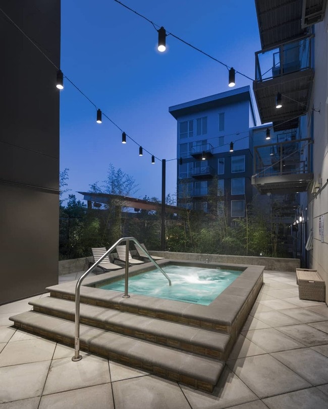 Milehouse in Redmond, WA - Foto de edificio - Building Photo