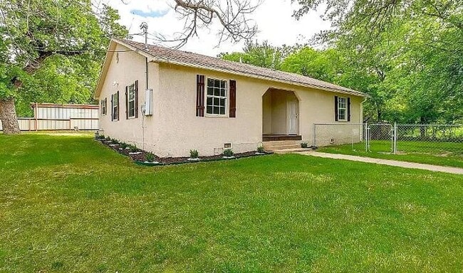 property at 801 NE 3rd St