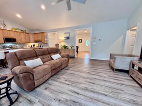 9410 Lake View Dr in Berlin, MD - Building Photo - Building Photo