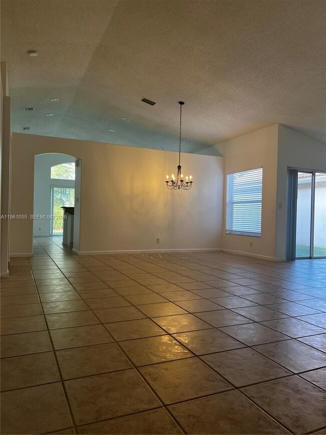 5033 Prairie Dunes Village Cir in Greenacres, FL - Building Photo - Building Photo