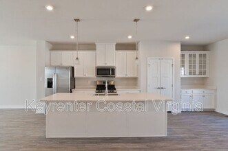 137 Cedar Crst Dr in Smithfield, VA - Building Photo - Building Photo