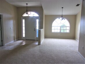 11177 Redgate St in Spring Hill, FL - Building Photo - Building Photo