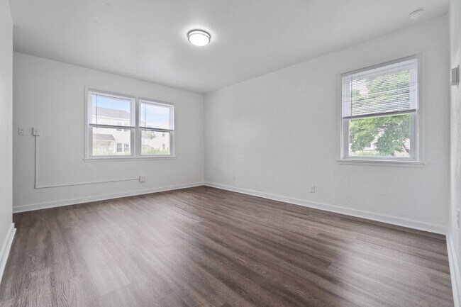property at 62 Midland Heights Cir