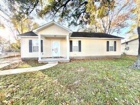 97 Pecan St in Munford, TN - Building Photo