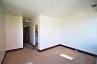 223 E Preston St photo'