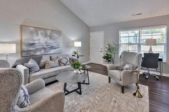 The Residences at Maren Reserve in Plain City, OH - Foto de edificio - Building Photo