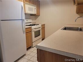 257 Ruth Ct in Middletown, NY - Building Photo - Building Photo