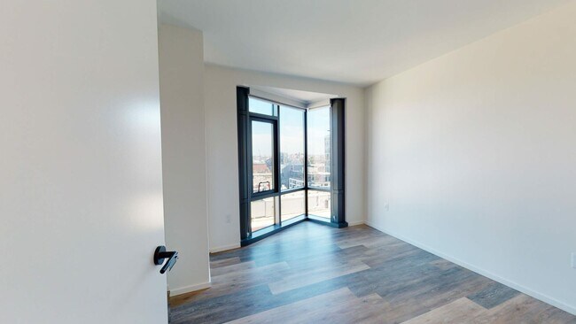 350 Harrison Ave in Boston, MA - Building Photo - Building Photo