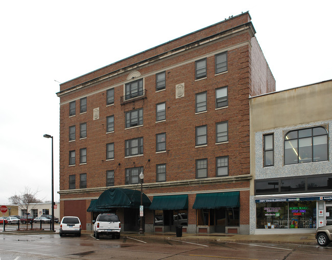 Hotel Faribault Apartments in Faribault, MN - Foto de edificio - Building Photo