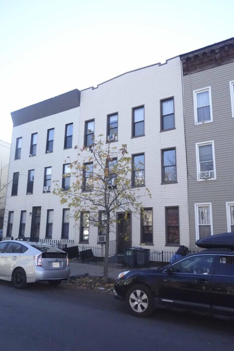 416 Prospect Ave in Brooklyn, NY - Building Photo