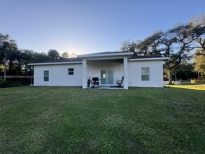 3302 Desoto Blvd S in Naples, FL - Building Photo - Building Photo