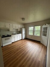 1045 Moore St in Harrisonburg, VA - Building Photo - Building Photo