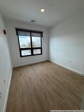 199 Gardner St, Unit 313 in Boston, MA - Foto de edificio - Building Photo